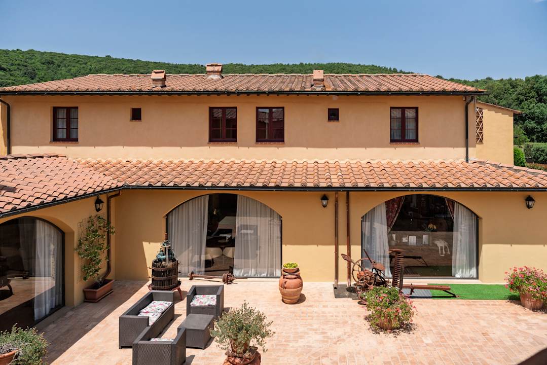 Außenansicht Hotel Casolare le Terre Rosse