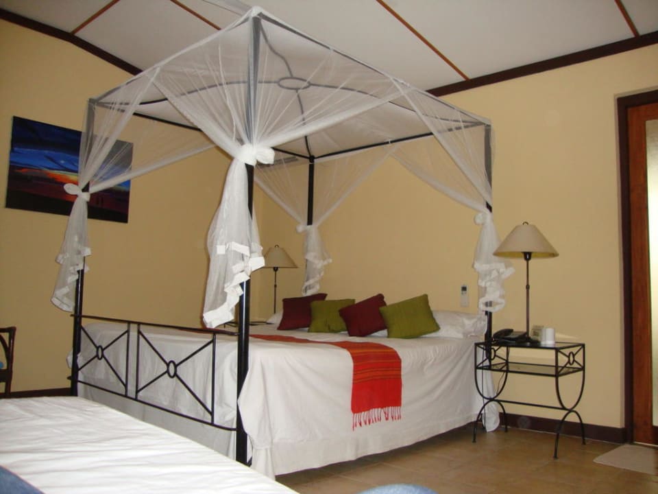 Beach Bungi Kuredu Island Resort & Spa