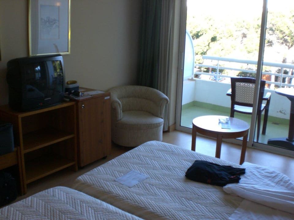 Zimmer. Nr. 354 Poolblick, 3. Etage Hotel & Spa S'Entrador Playa