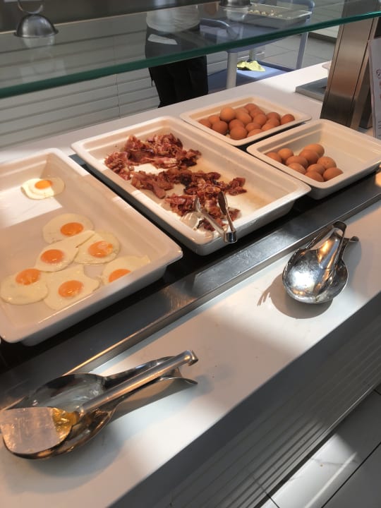 Gastro Dimitra Beach Hotel & Suites