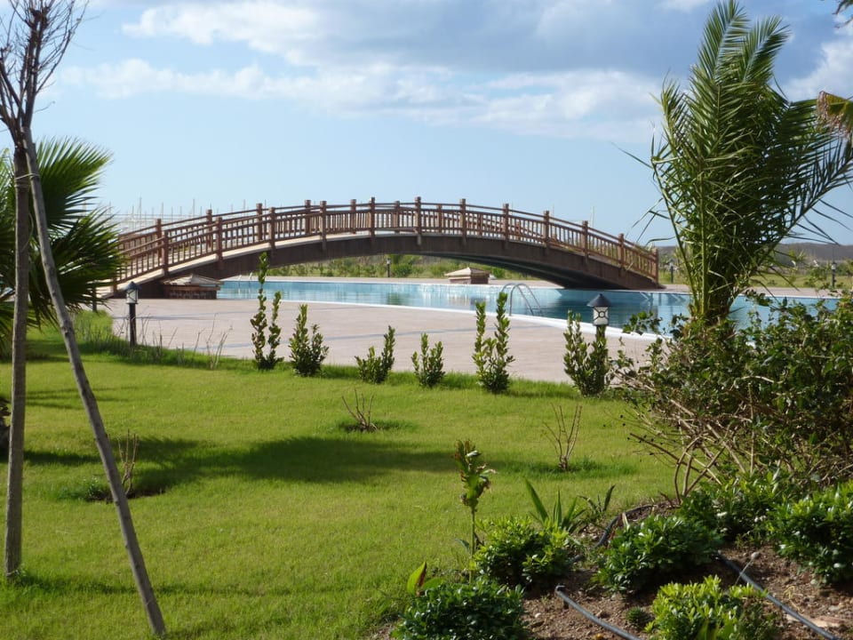 Poolbrücke Seaden Sea World Resort & Spa