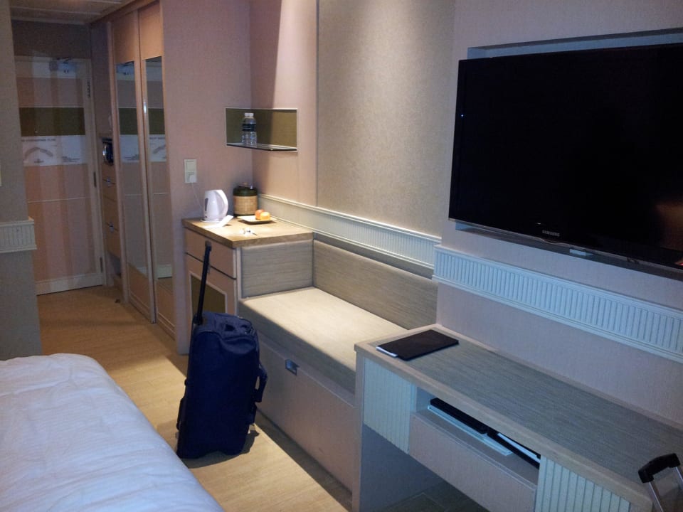 Viele Ablagemöglichkeiten Hotel Shangri-La's Rasa Sentosa Resort