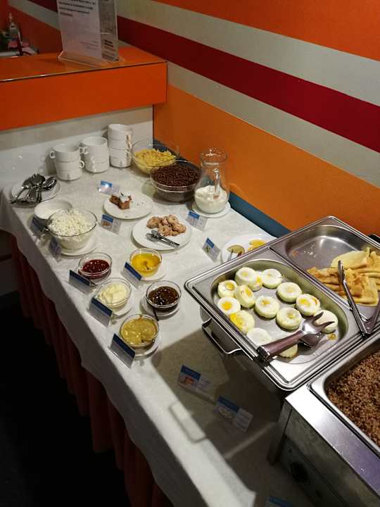 Frühstück Hotel Raziotel Kyiv