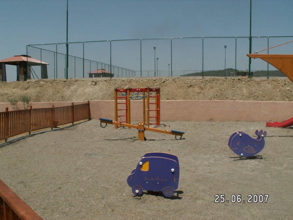Trister Kies-Spielplatz Lindos Imperial Resort & Spa