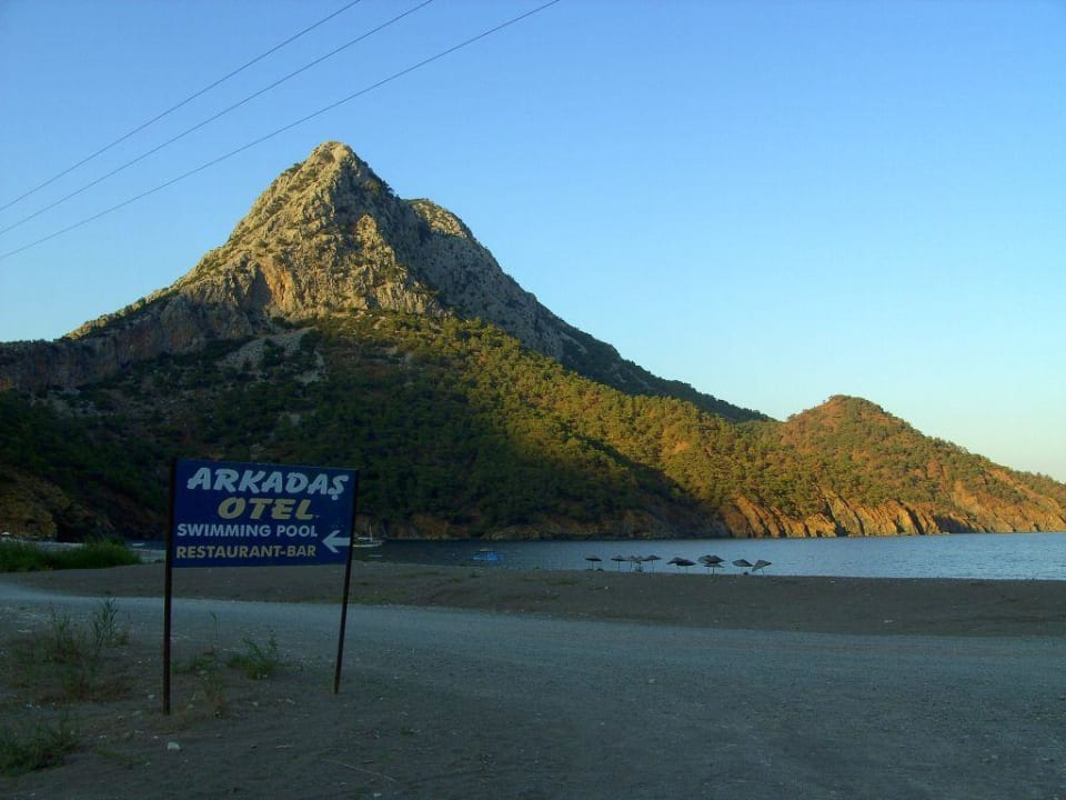 Abendlicher Blick auf den Strand Hotel Arkadas