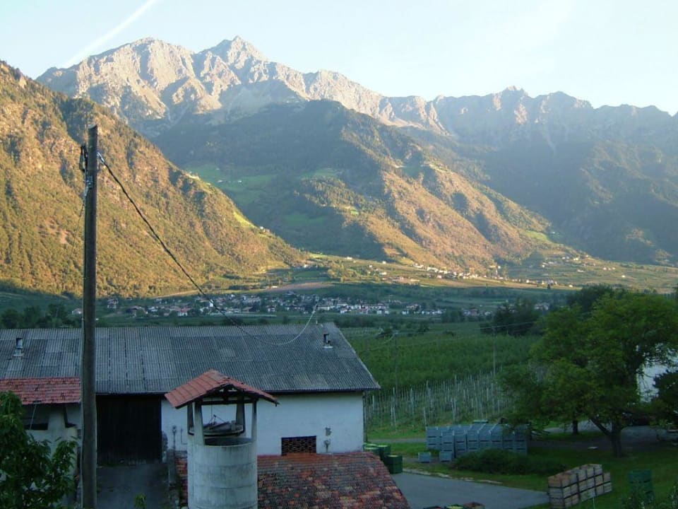 Blick vom Balkon /Hotel Meringerhof Algund Hotel Meringerhof