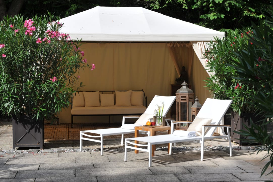 Außenbereich Marina Hotel