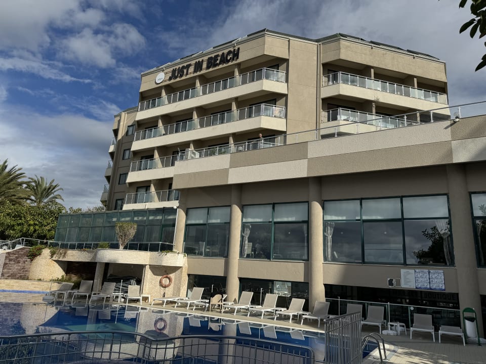 Außenansicht Aska Hotel Just in Beach