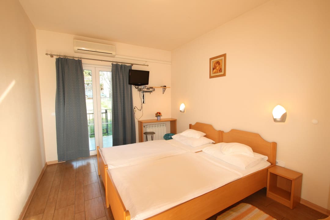 Doppelzimmer mit Klimaanlage  Bed & Breakfast Arlen