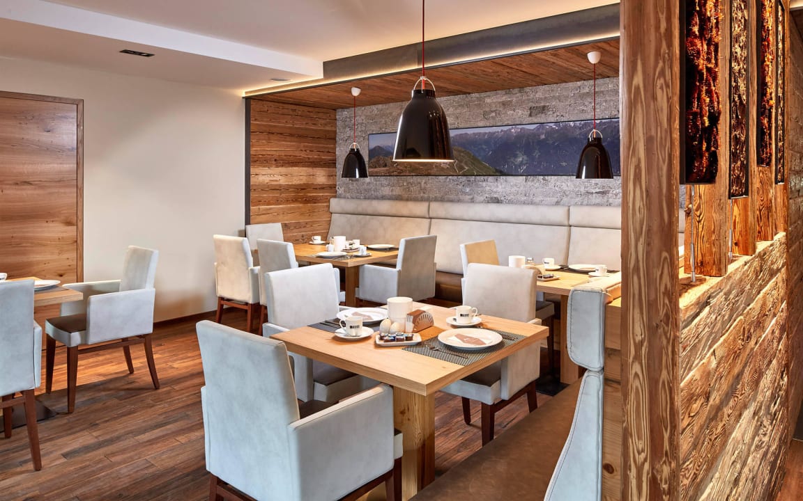 Frühstücksraum Hotel Garni Montes