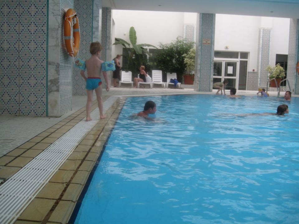La piscine couverte El Mouradi Club Kantaoui