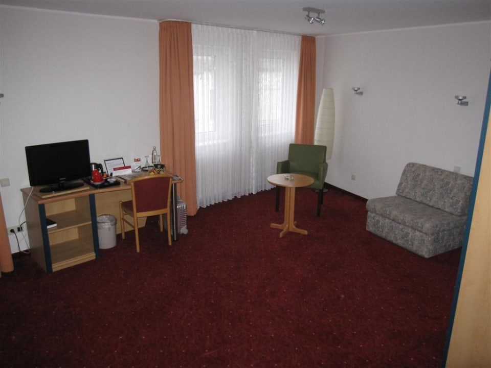 Doppelzimmer Blick von der Tür Leonardo Hotel Nürnberg