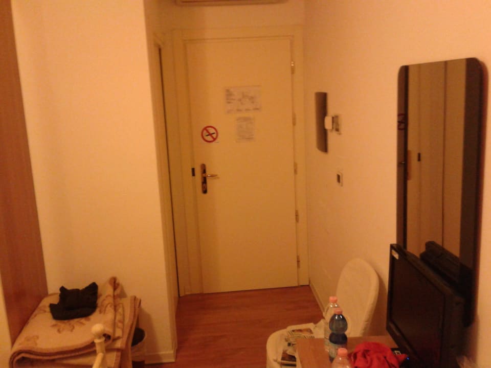 Tür zum Flur Hotel Antigo Trovatore