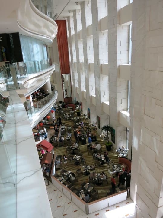 Hier wird gefrühstückt Shangri-La Hotel Dubai