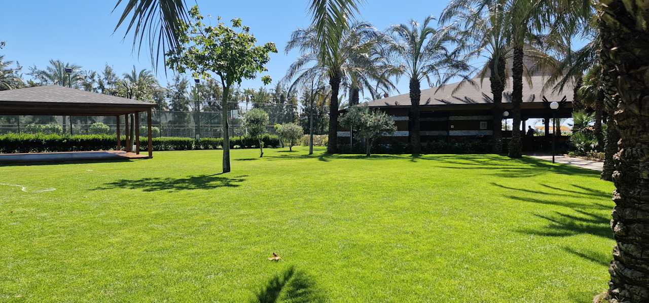 Gartenanlage Royal Wings Hotel