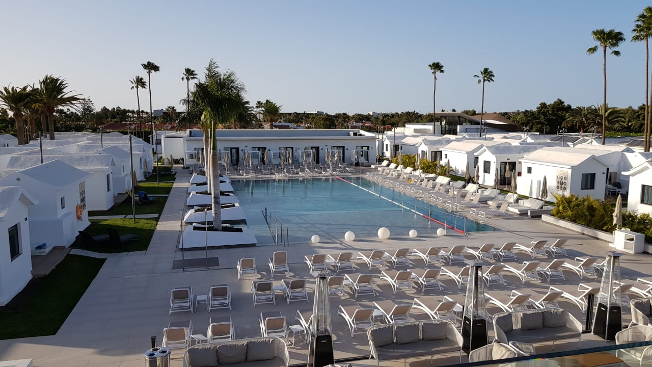 Pool Club Maspalomas Suites & SPA
