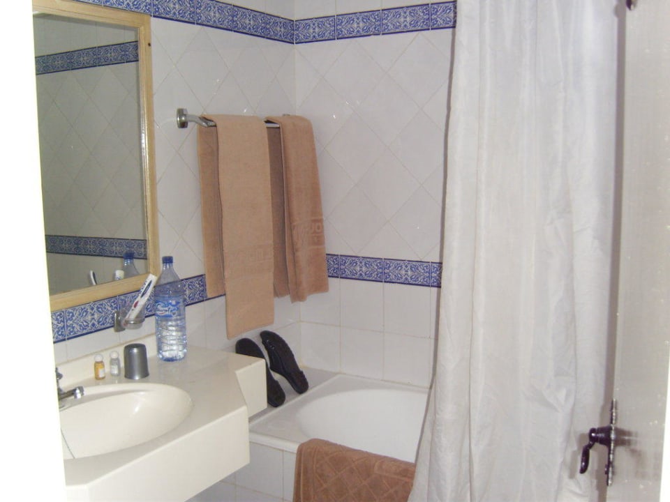 Bad Hotel El Mouradi Skanes Beach