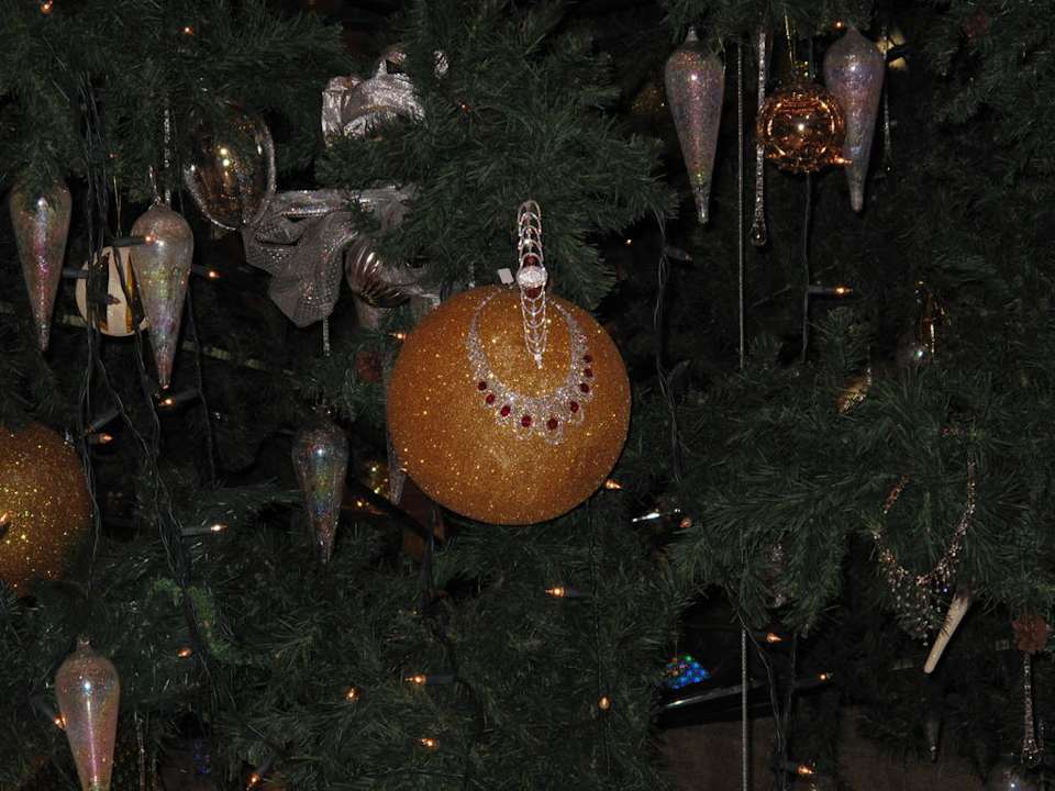 Weihnachtsbaum Emirates Palace Mandarin Oriental