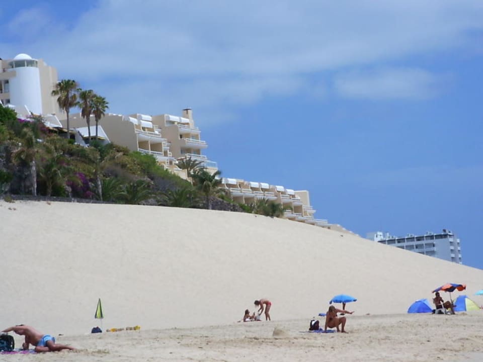 Blick zum Hotel (vom Strand aus) Hotel Riu Palace Jandia