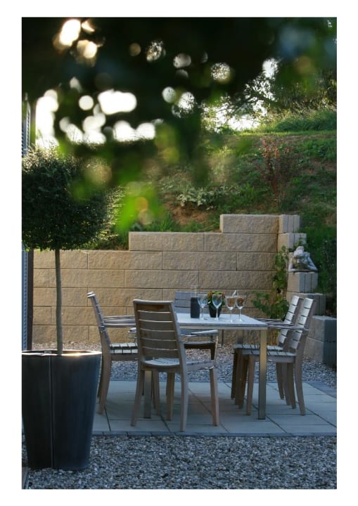 Garten-Patio Stillleben Hotel Ampervilla