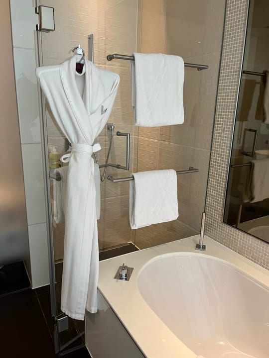 Zimmer W Abu Dhabi - Yas Island