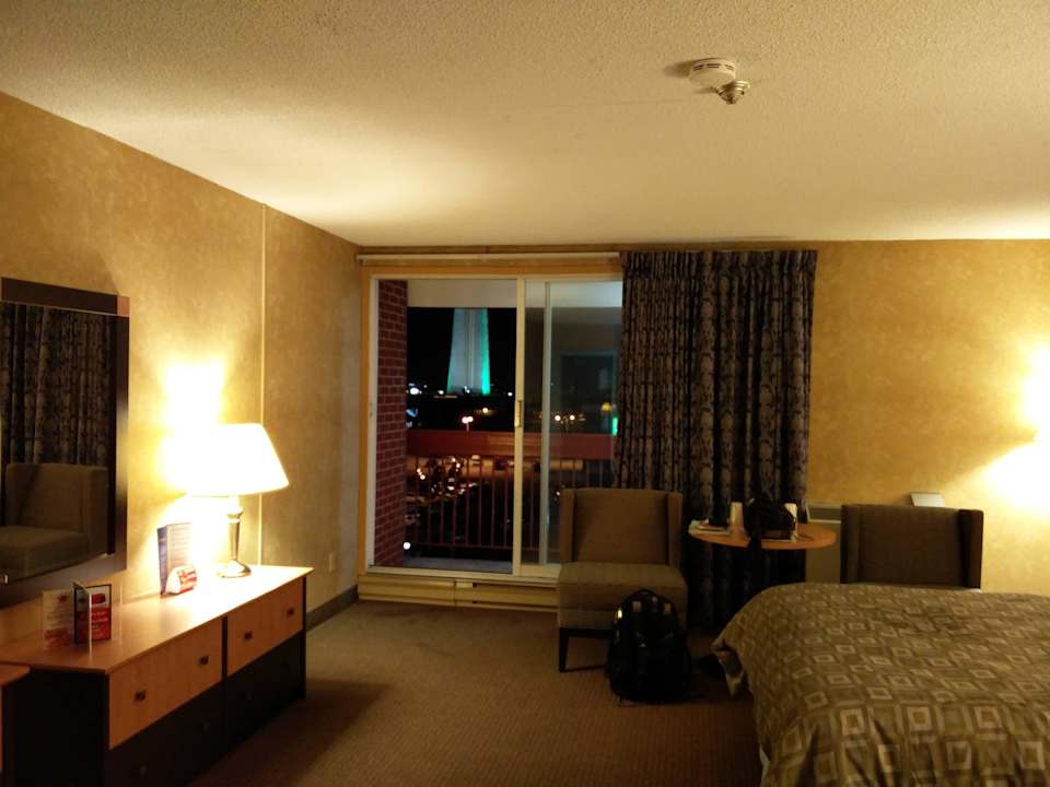 Eingang Richtung Balkon Hotel Fallsview