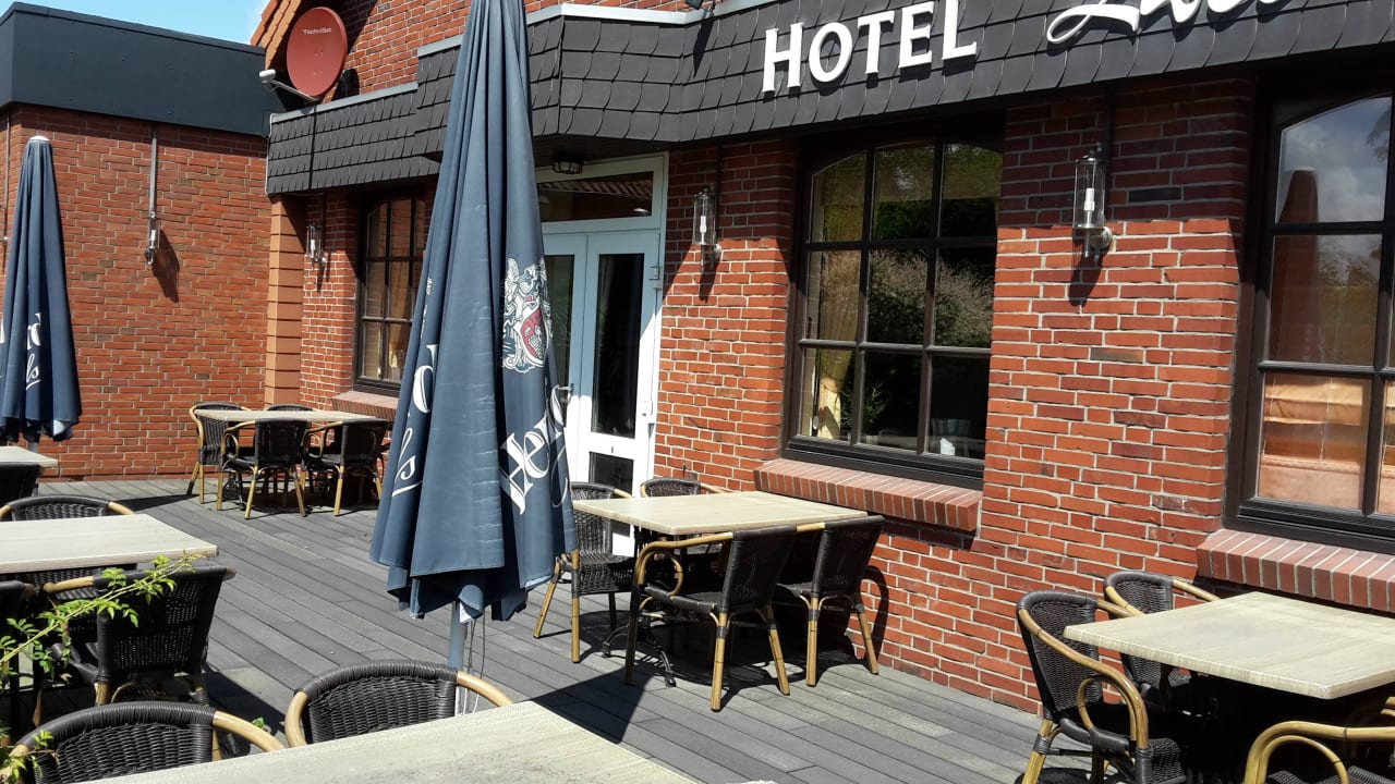 Außenterrasse Hotel Zwei Linden