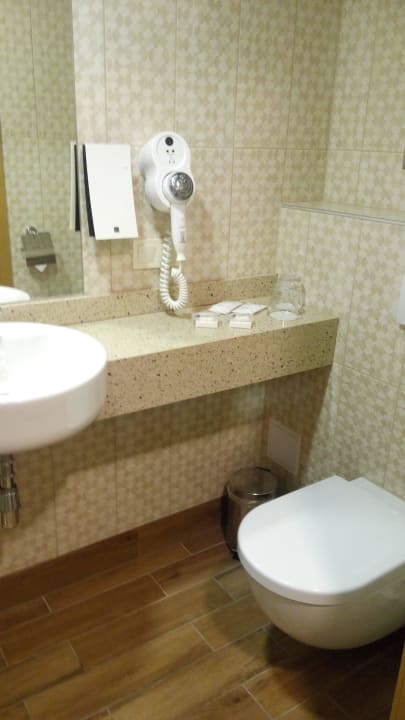 Bad ordentlich Wellton Riga Hotel & SPA