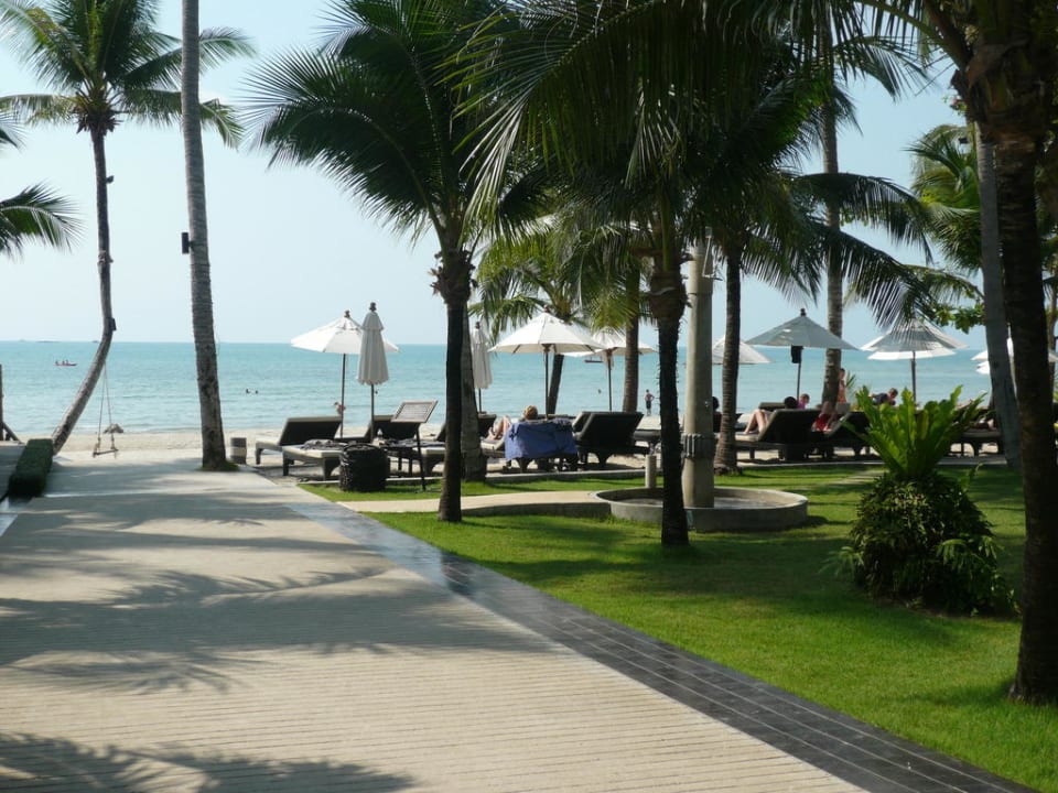 Garten mit Strand Hotel The Dewa Koh Chang
