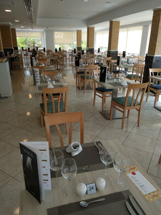 Gastro Universal Hotel Castell Royal