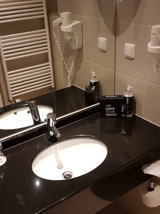 Zimmer elaya hotel hamburg finkenwerder