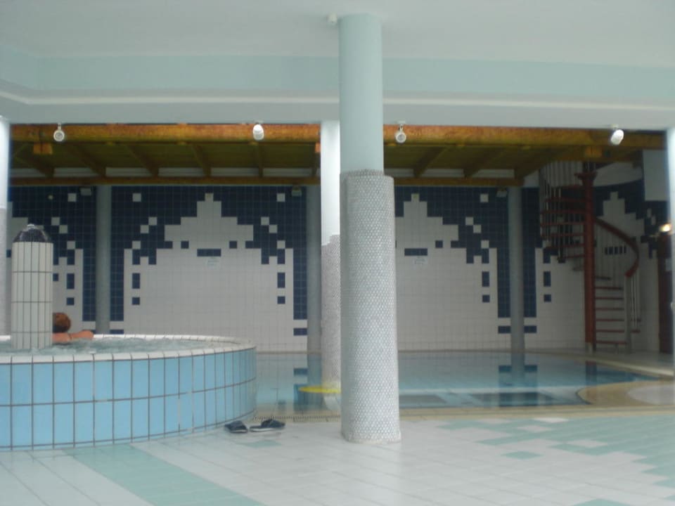 Hallenbad und Whirlpool Aldiana Club Hochkönig