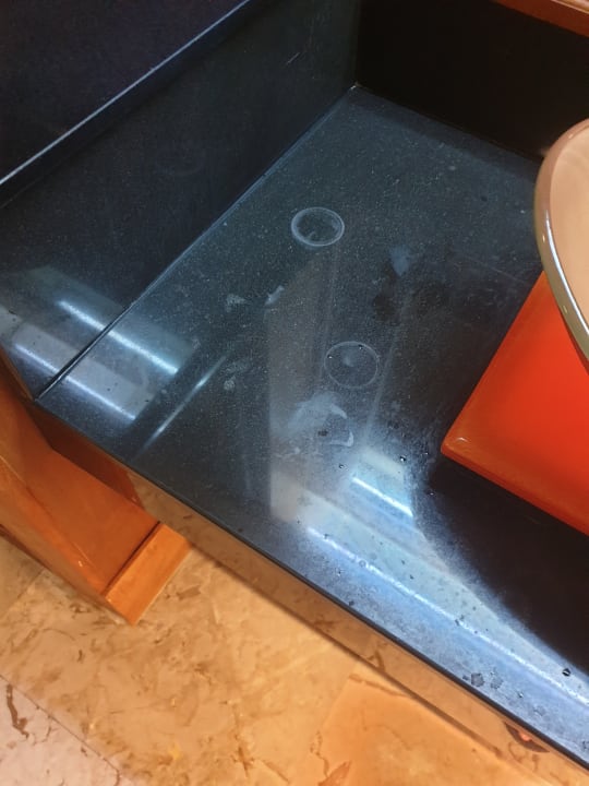 Lobby Nusa Dua Beach Hotel & Spa