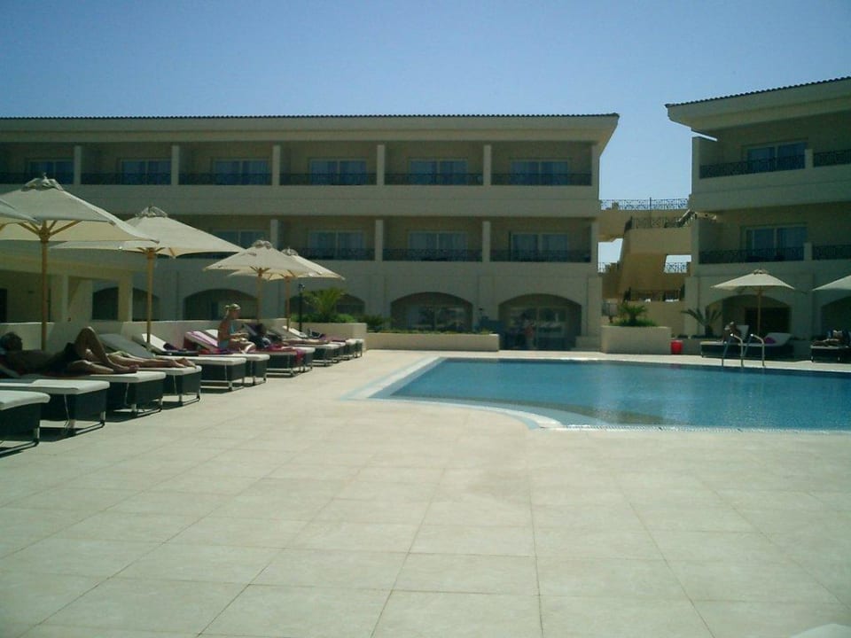 Pool vom Beachhotel Cleopatra Luxury Resort Makadi Bay