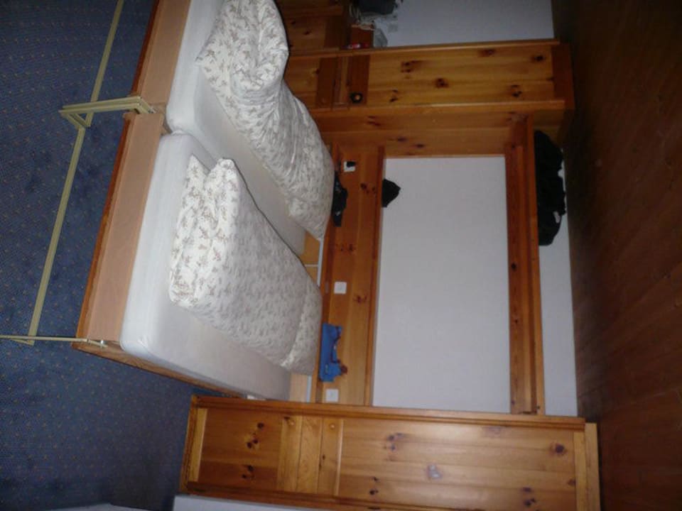 Schrankbetten im Doppelzimmer Hotel Laaxerhof