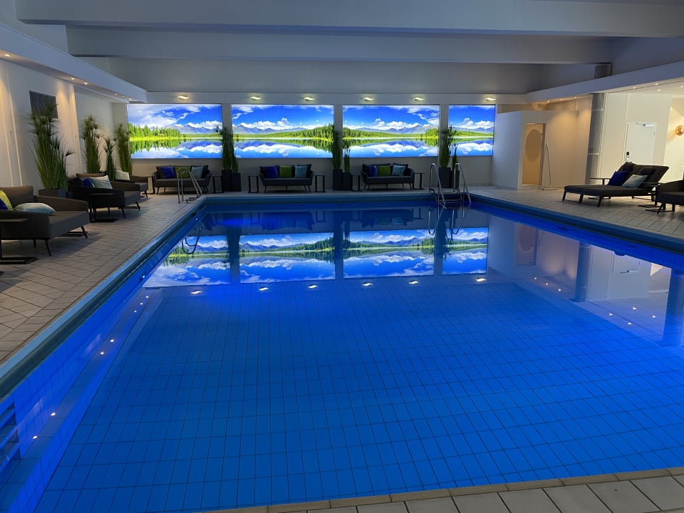 Pool Hotel Sonnenhof