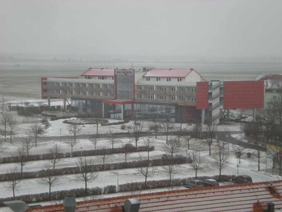 Blick auf All in Red All In Red Thermenhotel