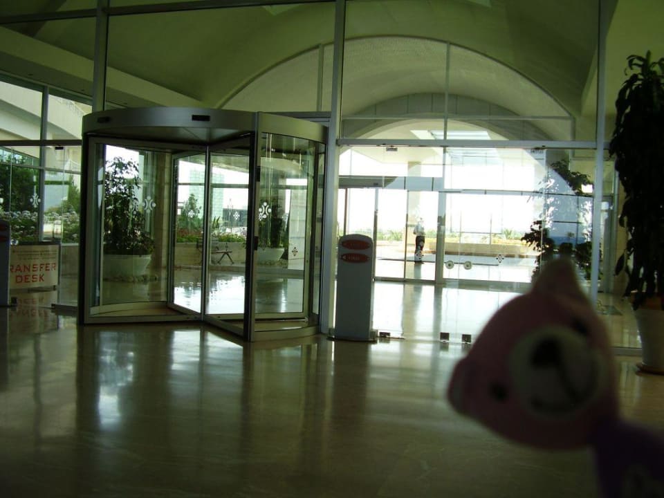 Вход Hotel Miracle Resort