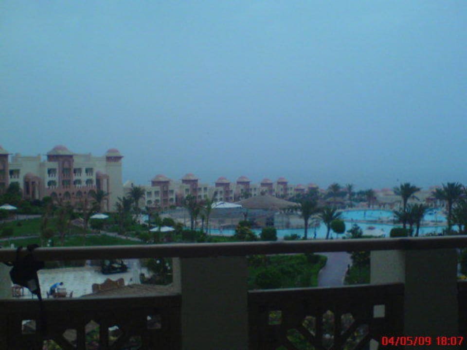 Widok z pokoju Serenity Alpha Beach