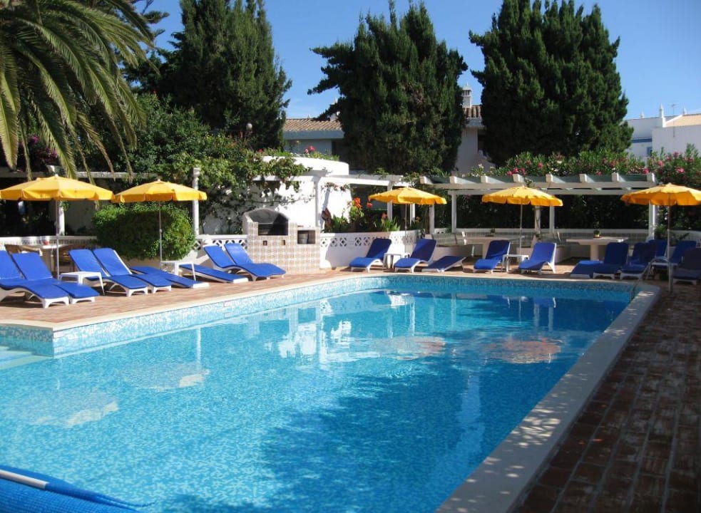 Poolansicht, von der Längsseite Hotel Quinta Paraiso da Mia