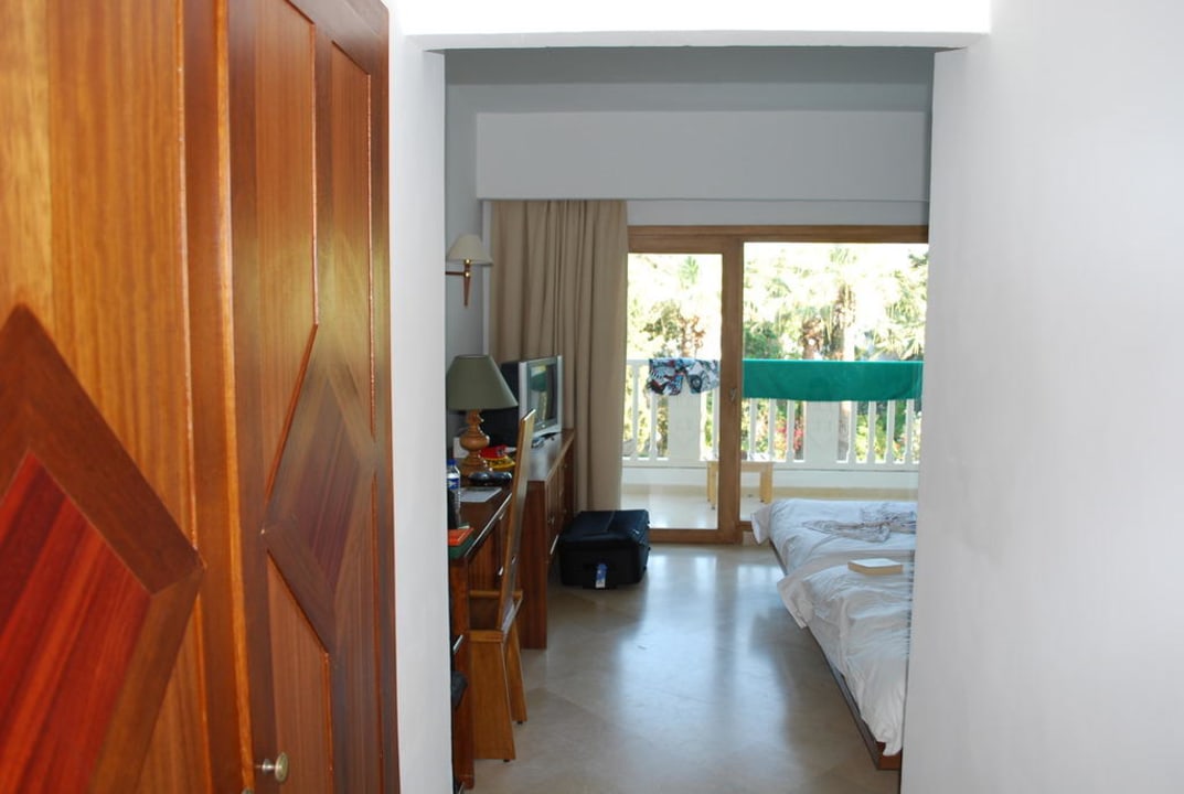 Blick auf den Balkon The Orangers Beach Resort and Bungalows