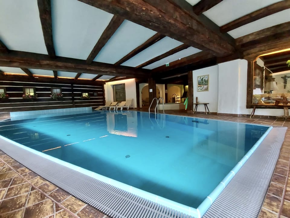 Pool Hotel GUT Trattlerhof & Chalets
