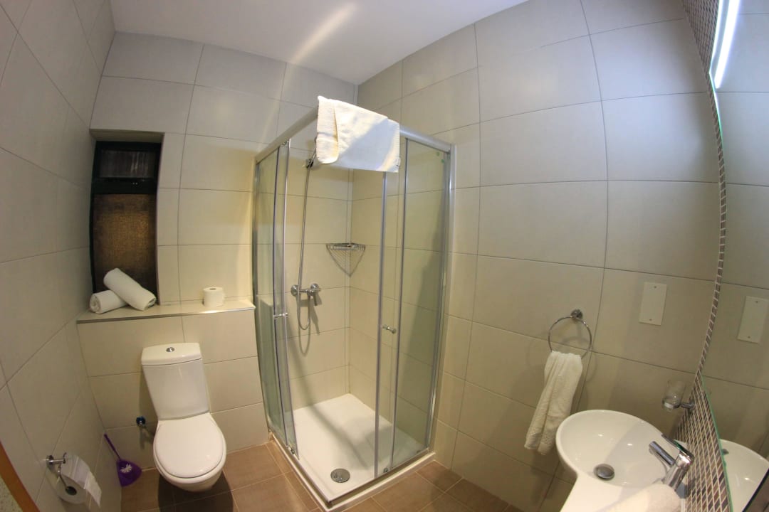 Łazienka (świeżo odnowiona) Hotel Porto Azzurro Resort