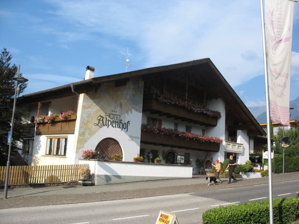 Hotelansicht Hotel Alpenhof