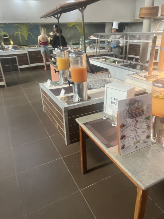 Gastro Crystals Beach Resort Belle Mare, a member of Radisson Individuals