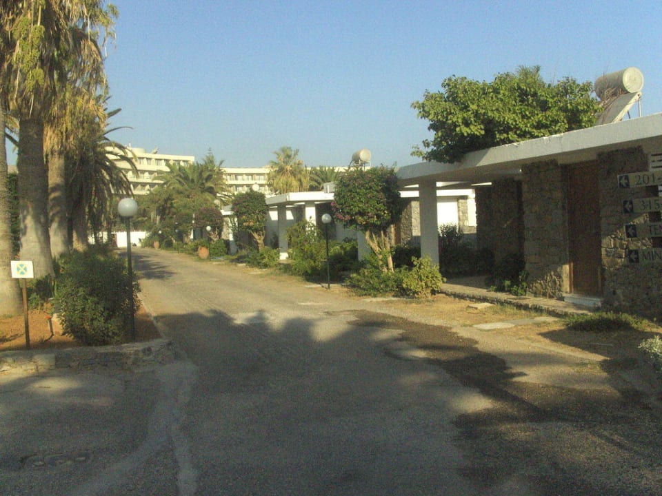 Bungalows beim Minigolfplatz Civitel Creta Beach