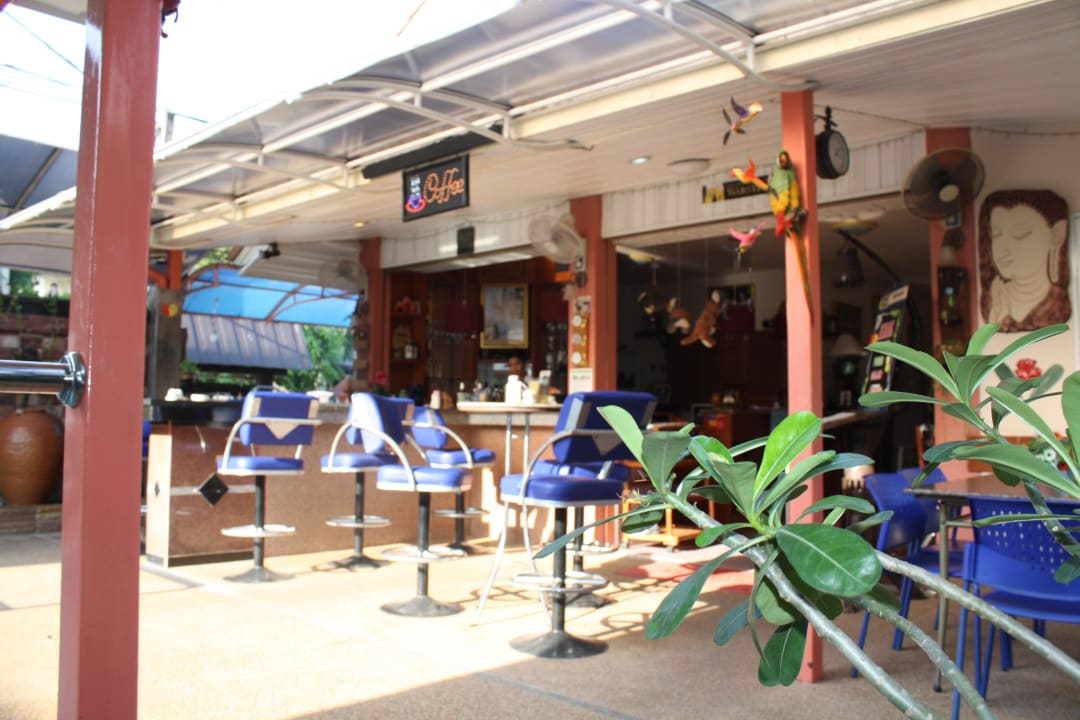 Gleich neben dem Pool Hotel Thomas Resort