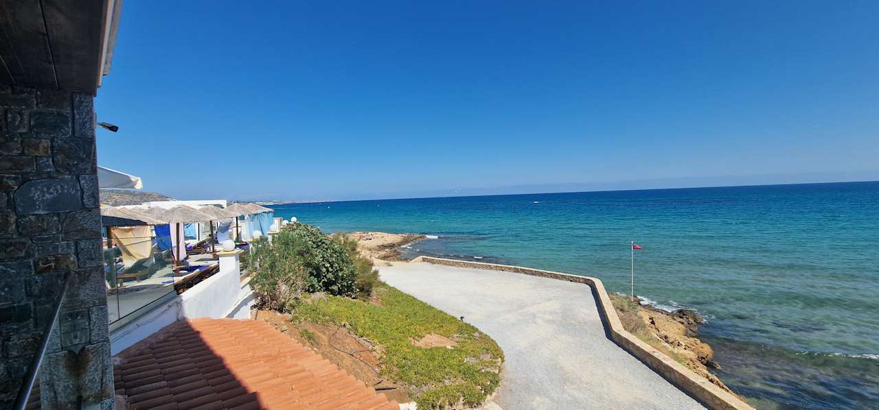 Strand Alexander Beach Hotel & Village Resort
