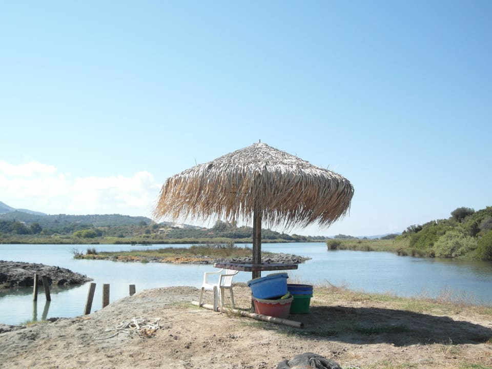 Lake "Andinioti" Almiros Apartments
