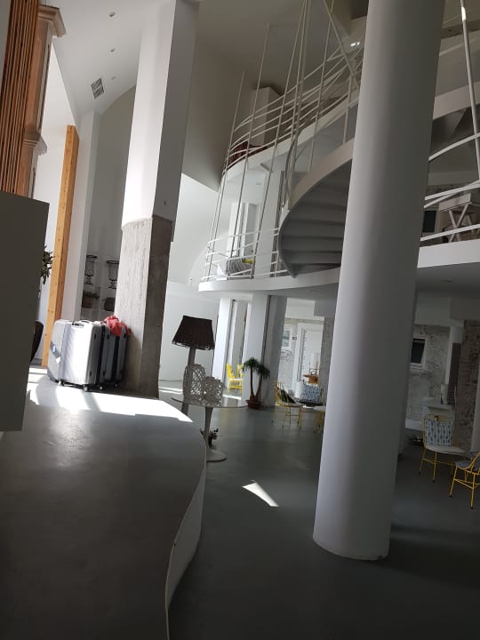 Lobby Kouros Exclusive